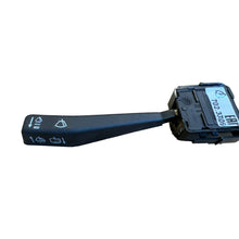 Заредете изображението в галерията, Windscreen Wiper Handle – Bukhanka Modern (2.7L) – OEM 702 - 3709 – UAZPARTS.COM UAZ onderdeel – OEM 702 - 3709