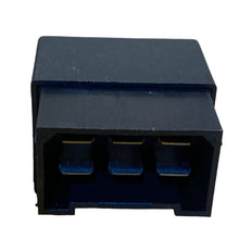 Laden Sie das Bild in den Galerie-Viewer, Windscreen Wiper Relay – Bukhanka (Classic &amp; Modern), Hunter &amp; 469 – OEM 528.3747 - 01 – UAZPARTS.COM UAZ onderdeel – OEM 528.3747 - 01
